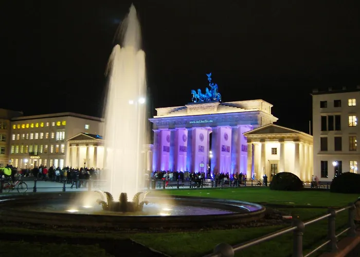 Apartamento 1,184 Sq Ft Historic Landmark, Checkpoint Charlie