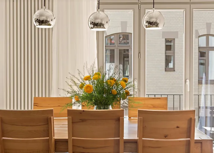 1,184 Sq Ft Historic Landmark, Checkpoint Charlie Apartment