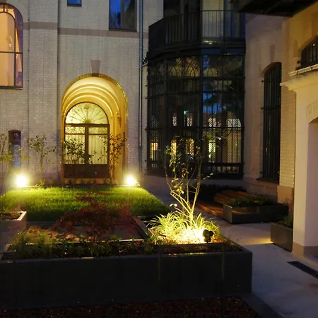 1,184 Sq Ft Historic Landmark, Checkpoint Charlie 아파트 베를린