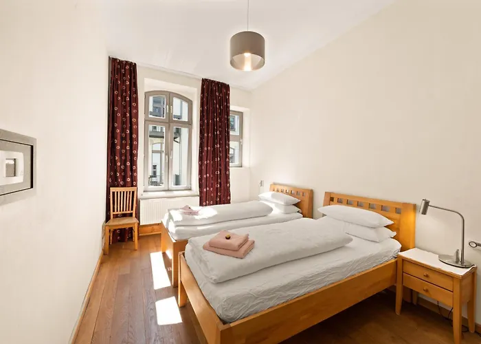 Apartman 1,184 Sq Ft Historic Landmark, Checkpoint Charlie